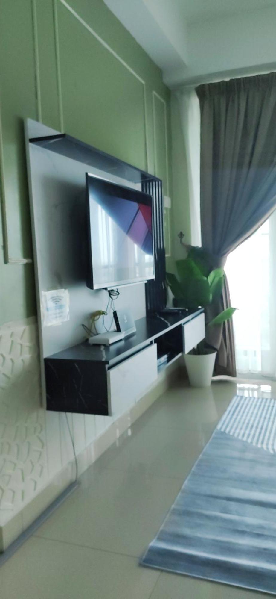 Dperdana -Dinies Pool,Wifi, Centre Of Kota Bharu, 4-5 Pax Appartement Buitenkant foto