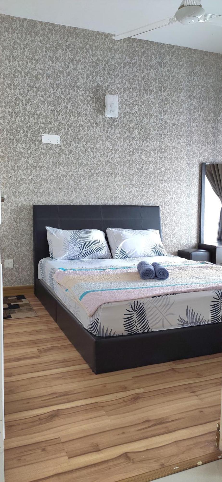 Dperdana -Dinies Pool,Wifi, Centre Of Kota Bharu, 4-5 Pax Appartement Buitenkant foto
